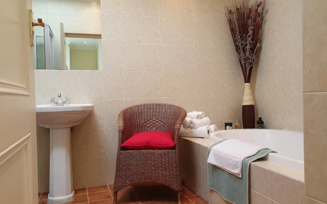On Pinewood Guest House