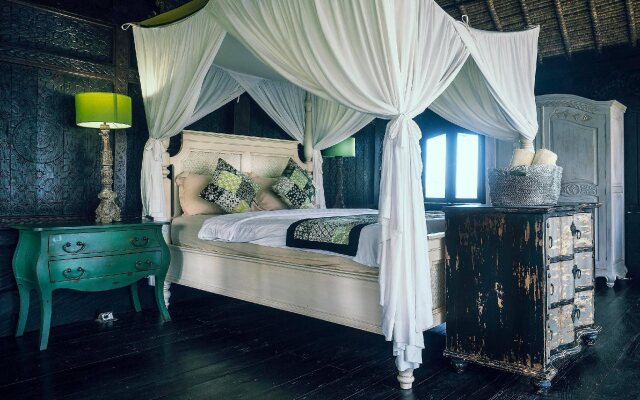 Most Exotic Beachfront Villa Keong