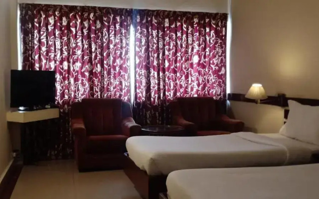 Hotel Poonja International