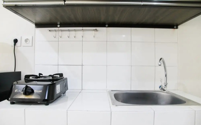 Pool View Studio Apartment @ Springlake Summarecon