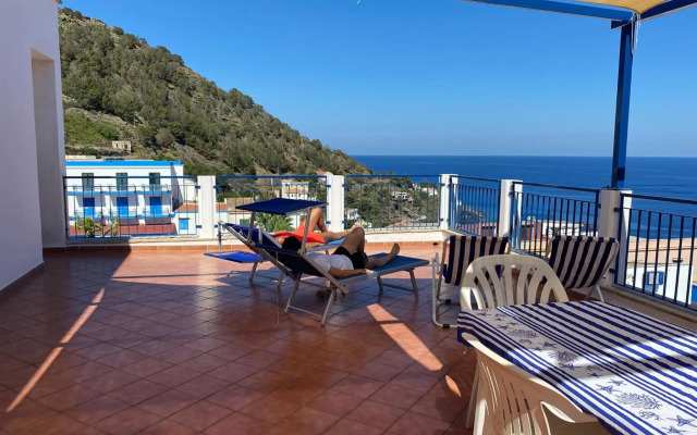 Ustica Tour Apartments and Villas