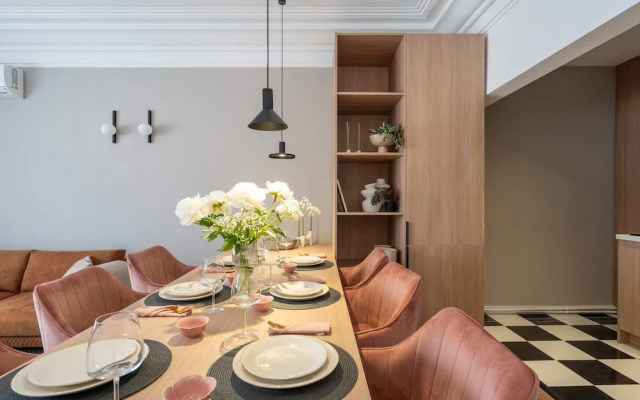 Spacious 3BR by Cismigiu Gardens