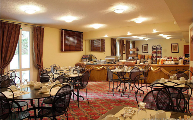 Cabane Hotel