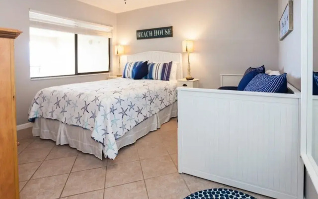 Windjammer Oceanfront Condominiums