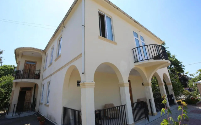 Talo's Guest House