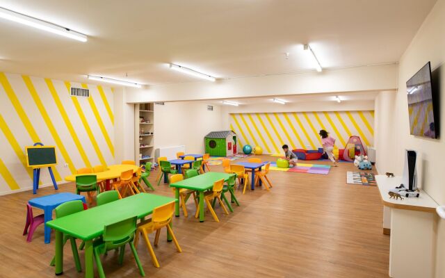 Brown Beach Chalkida Resort, a member of Brown Hotels