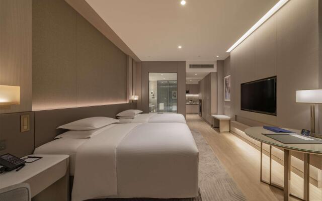 DoubleTree by Hilton Shenzhen Nanshan Hotel & Residences