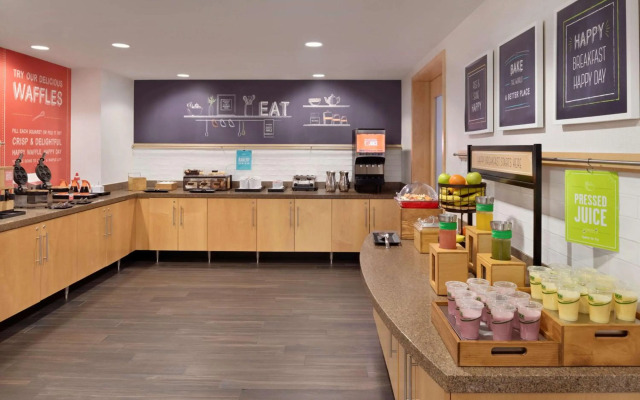 Hampton Inn & Suites Madison-West