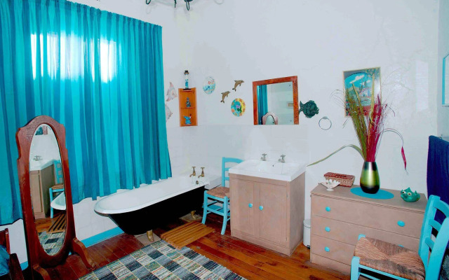 Athenian Villa