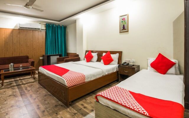 Hotel Hanuwant Palace