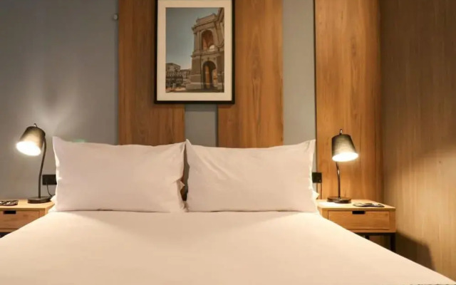 w Beautiful 2BR in San Isidro