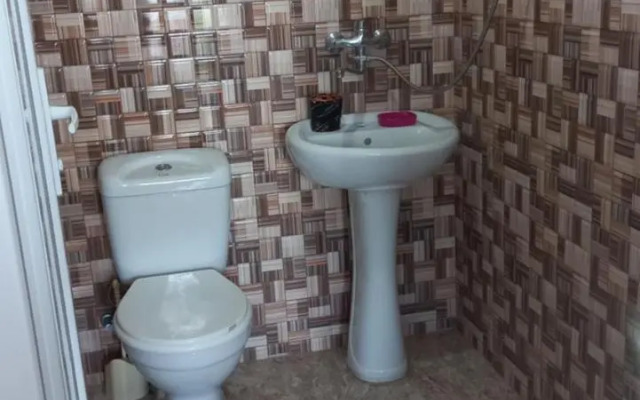 784 Aghmashenebeli Guest House