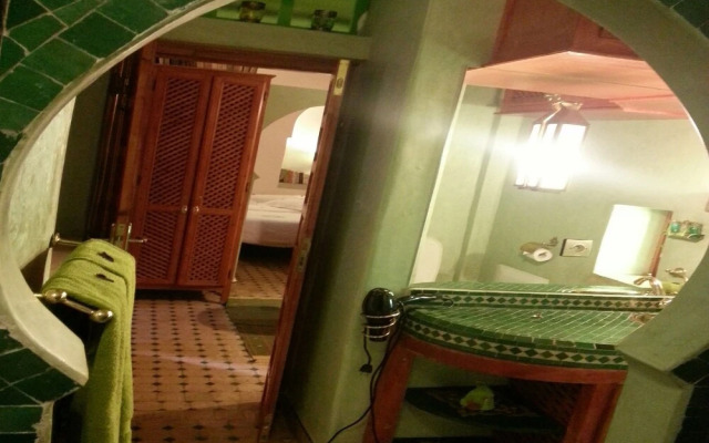Riad CharCam - Adults Only