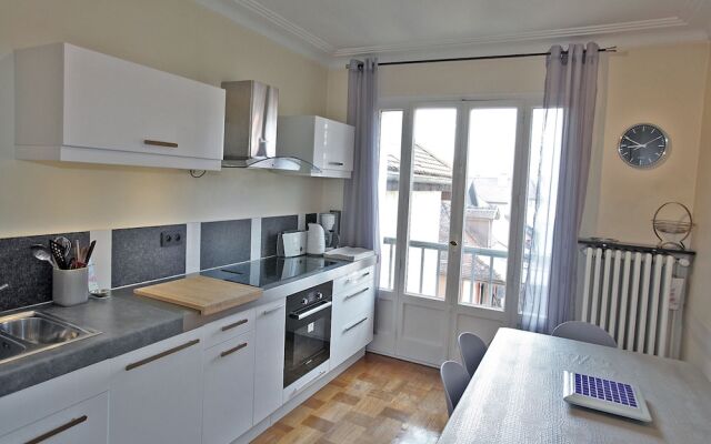 1 bedroom with elevator in downtown Annecy