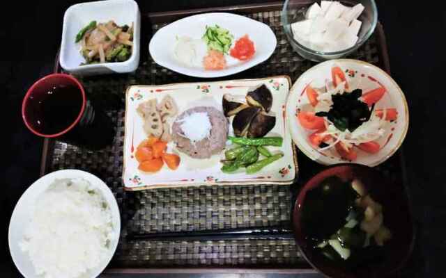 Jambuluwuk Residence Menteng