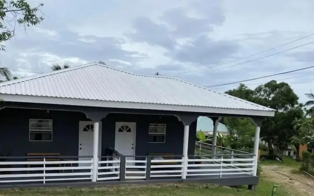 Vee's Country Apartments