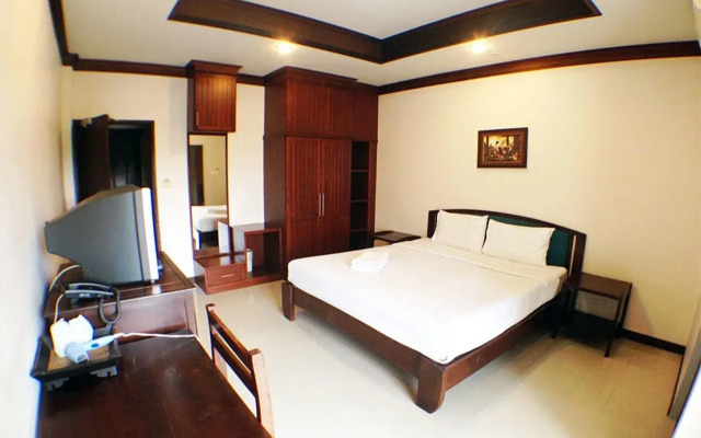 Narawan Hotel