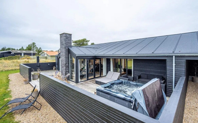 5 Star Holiday Home in Blavand