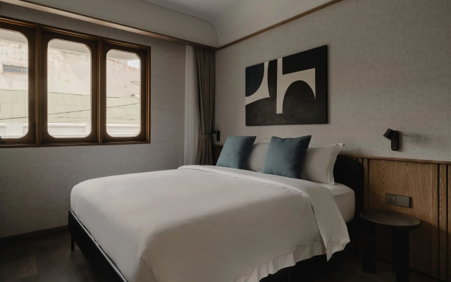 Maison Wilhelmina – Guest Rooms – Bandung