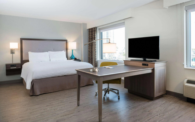 Hampton Inn & Suites Miami Wynwood Design District