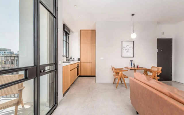 Trendy apartment next to Levinsky market