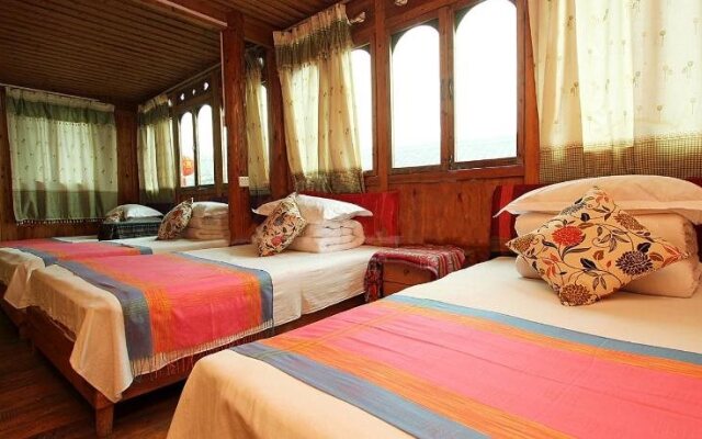 Longsheng Golden Dragon Country Villa