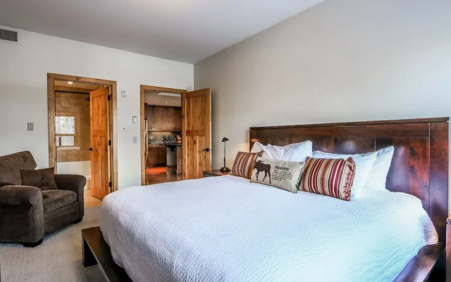Rundle Cliffs Lodge by Spring Creek Vacation