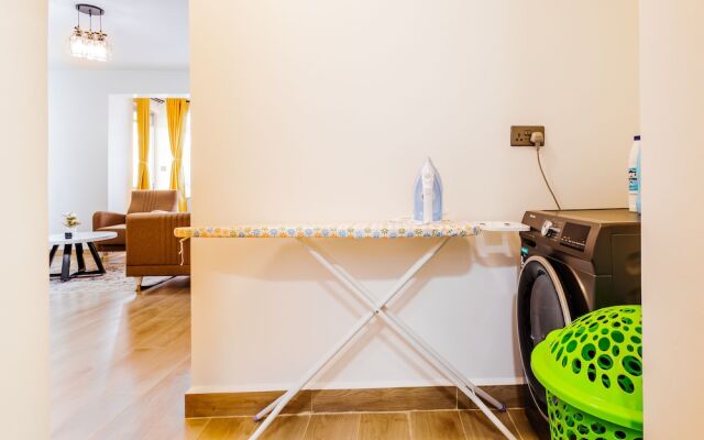 Masoor Homes by Edmor Suites