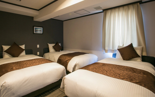 Empire Hotel Osaka