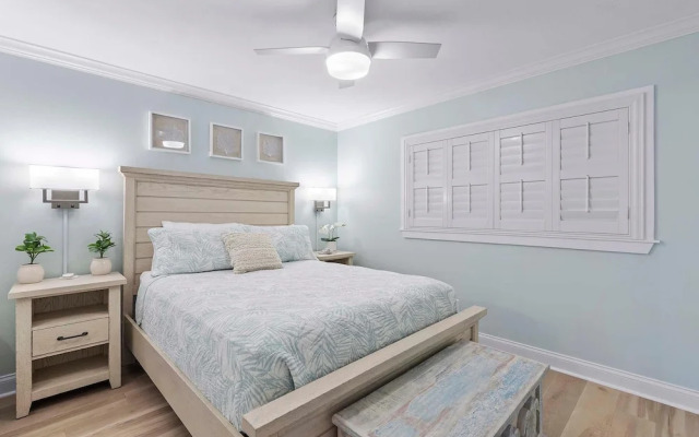 Sea Coast Gardens II 101