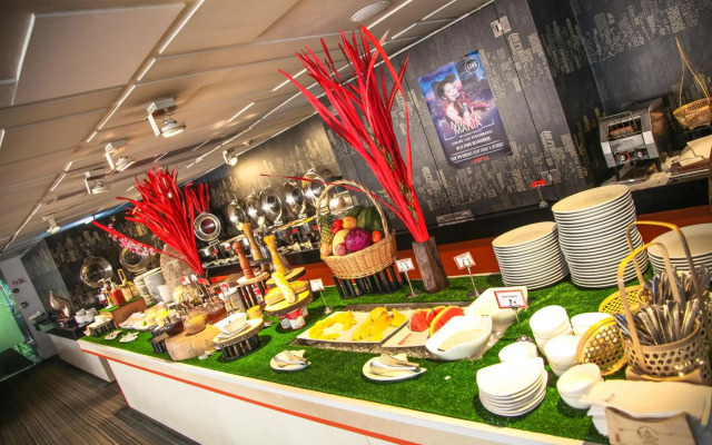 Le Fenix Sukhumvit
