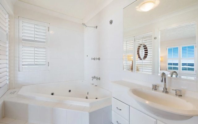 Beachfront Palm Beach Townhouse