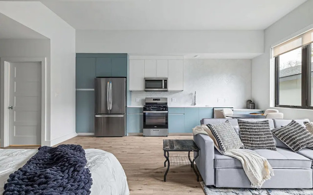 Upstay Newly Renovated Modern Apartment Near Soco