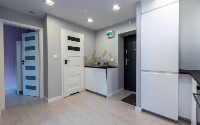 Warsaw Concierge Silver Apartment