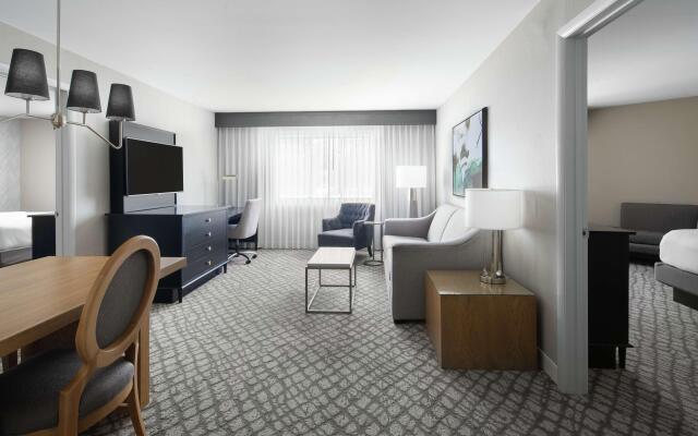 DoubleTree Suites by Hilton Charlotte - SouthPark