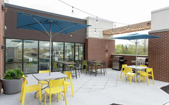 Home2 Suites by Hilton Indianapolis Airport