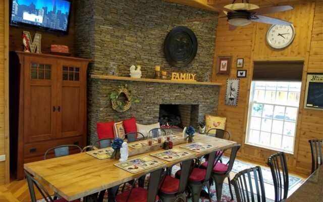 Silly Chickens Lodge B&B