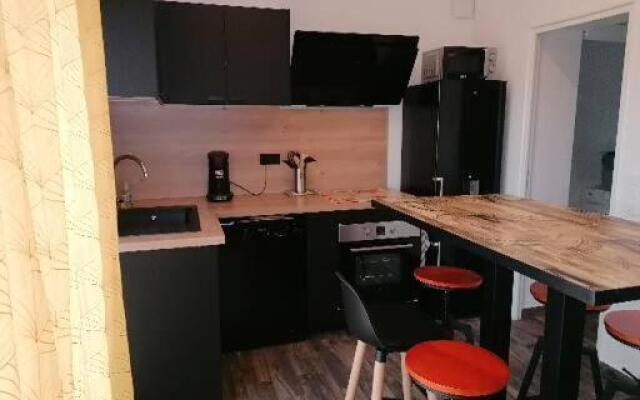 Le Cabanon de Tholon