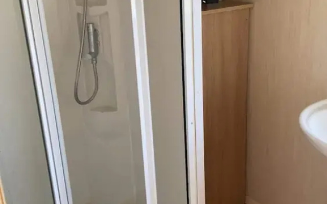 Lovely 3-bed Caravan in Beautiful North Wales