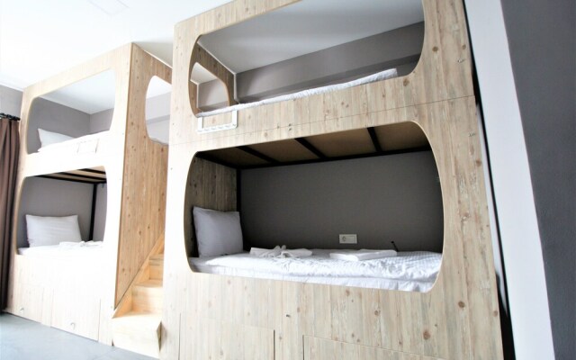 Archeo Hostel - Adults Only