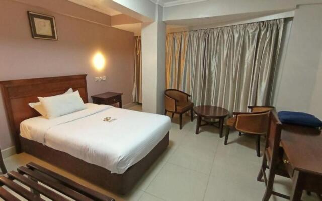 Decale Palace Hotel