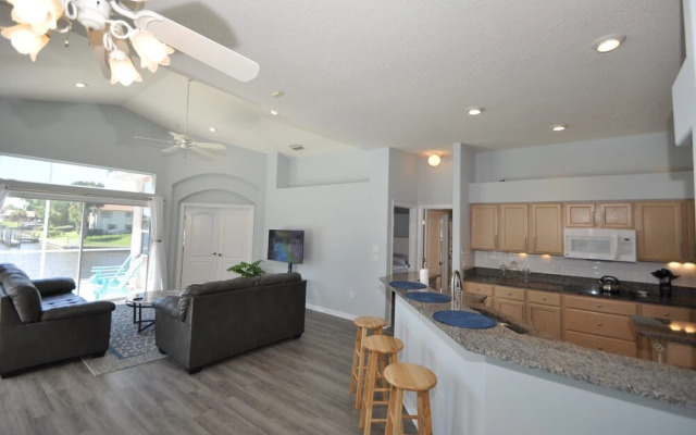 Canal Home w Heated Pool Dock
