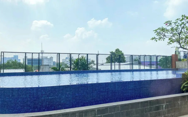 New Furnished and Homey 2BR Apartment Nifarro Park