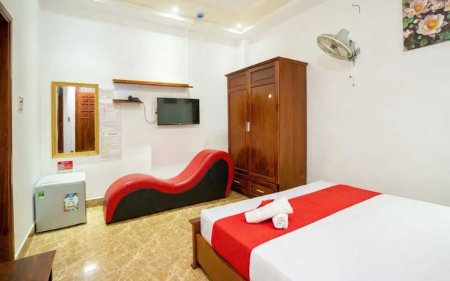 Collection O Long Phung Hotel
