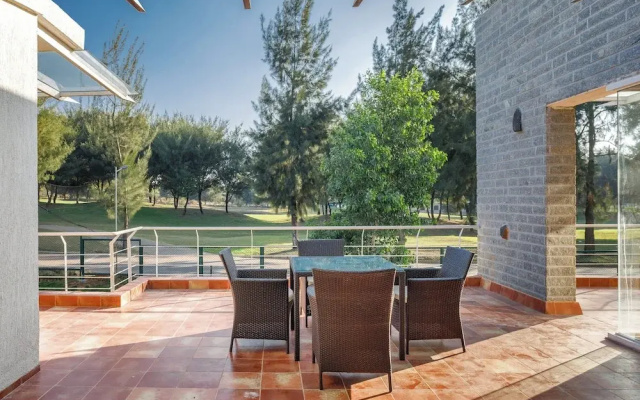 Golf View Home by Stayjade