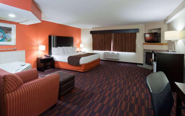 AmericInn by Wyndham Shakopee Near Canterbury Park