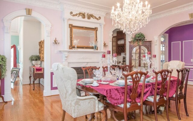 Rosewood Manor Bed & Breakfast