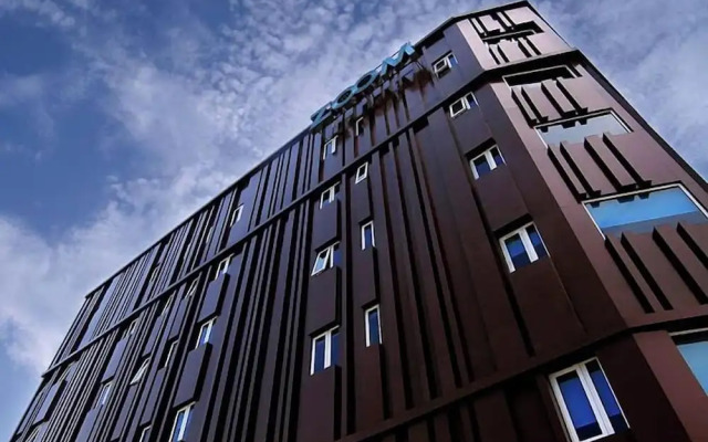 Zoom Hotel jemursasri