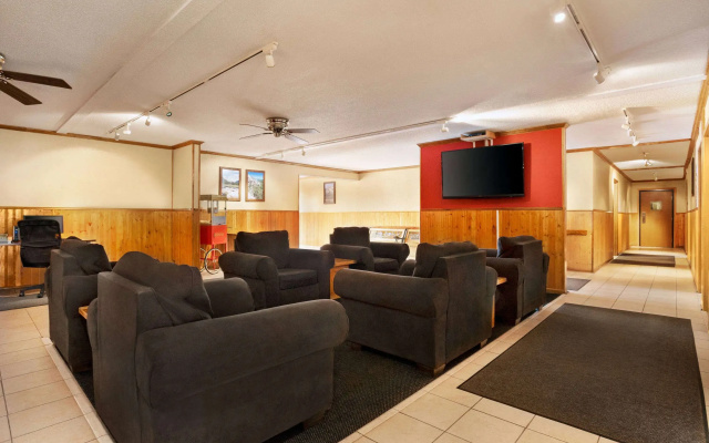Travelodge by Wyndham Edgemont
