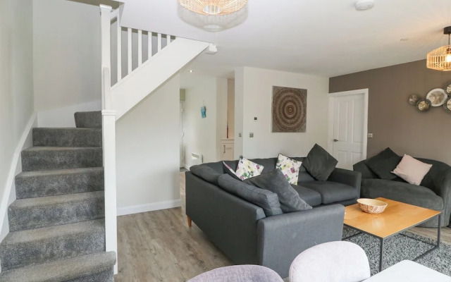 7 Parc Delfryn